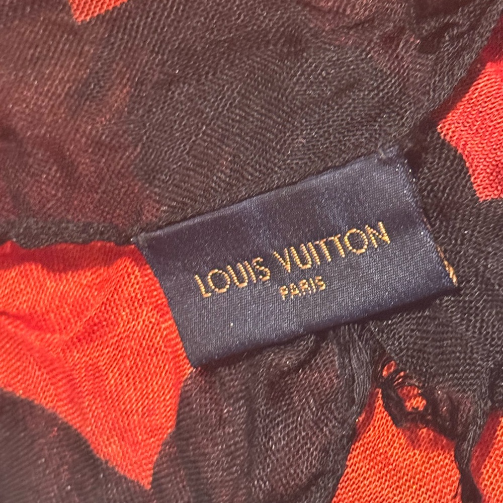 Louis Vuitton Red and Black Scarf - Picture 2 of 2